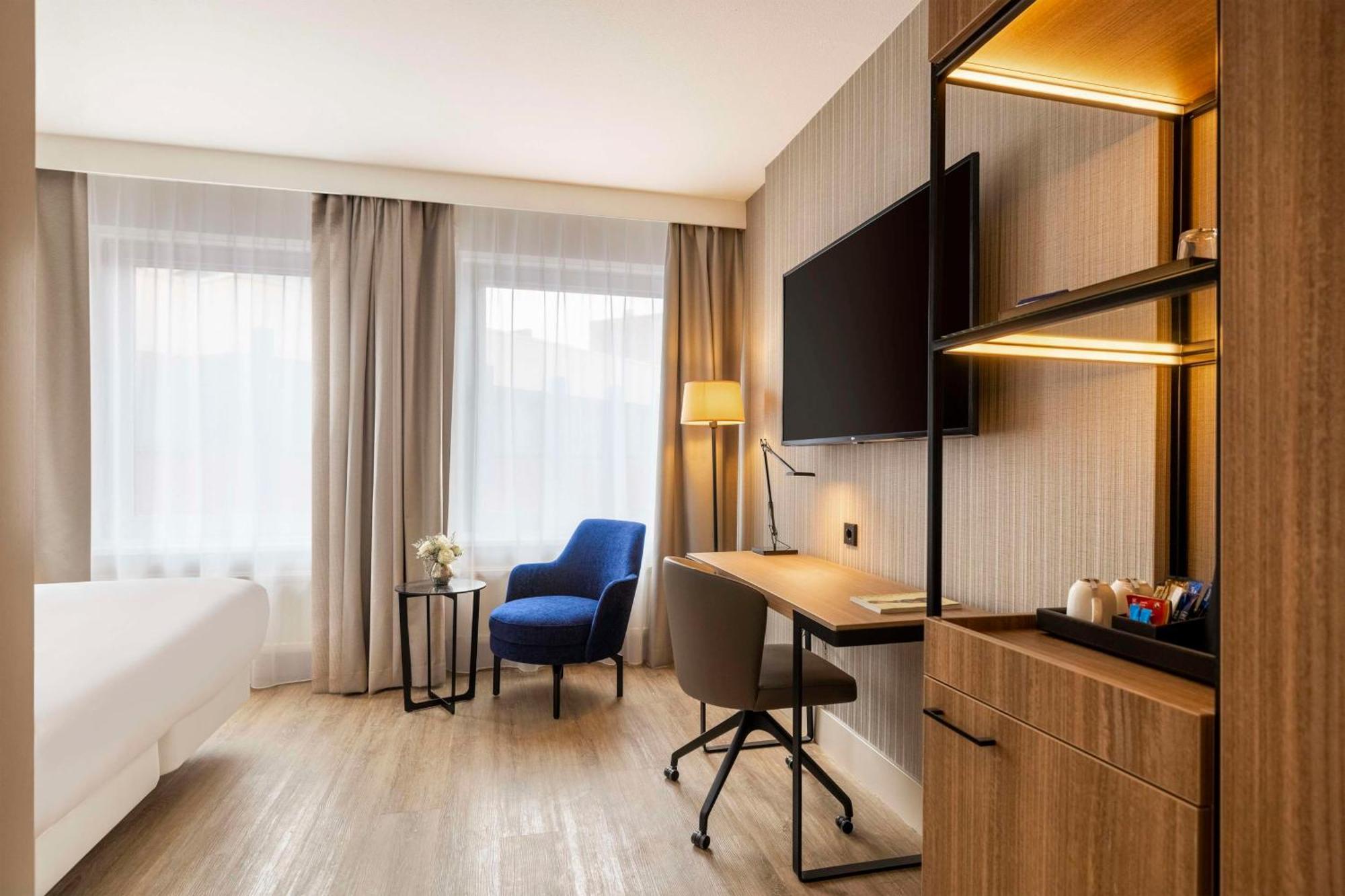 Nh Amsterdam Leidseplein Hotel Exterior photo